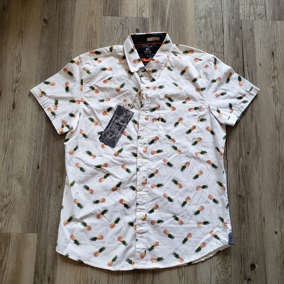 MBX Premium Goods Other - NWT MBX Premium Goods Pineapple Print Shirt